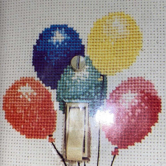 New but opened Fond memory counted cross stitch SP6 bear &balloon switch plate - Picture 4 of 9